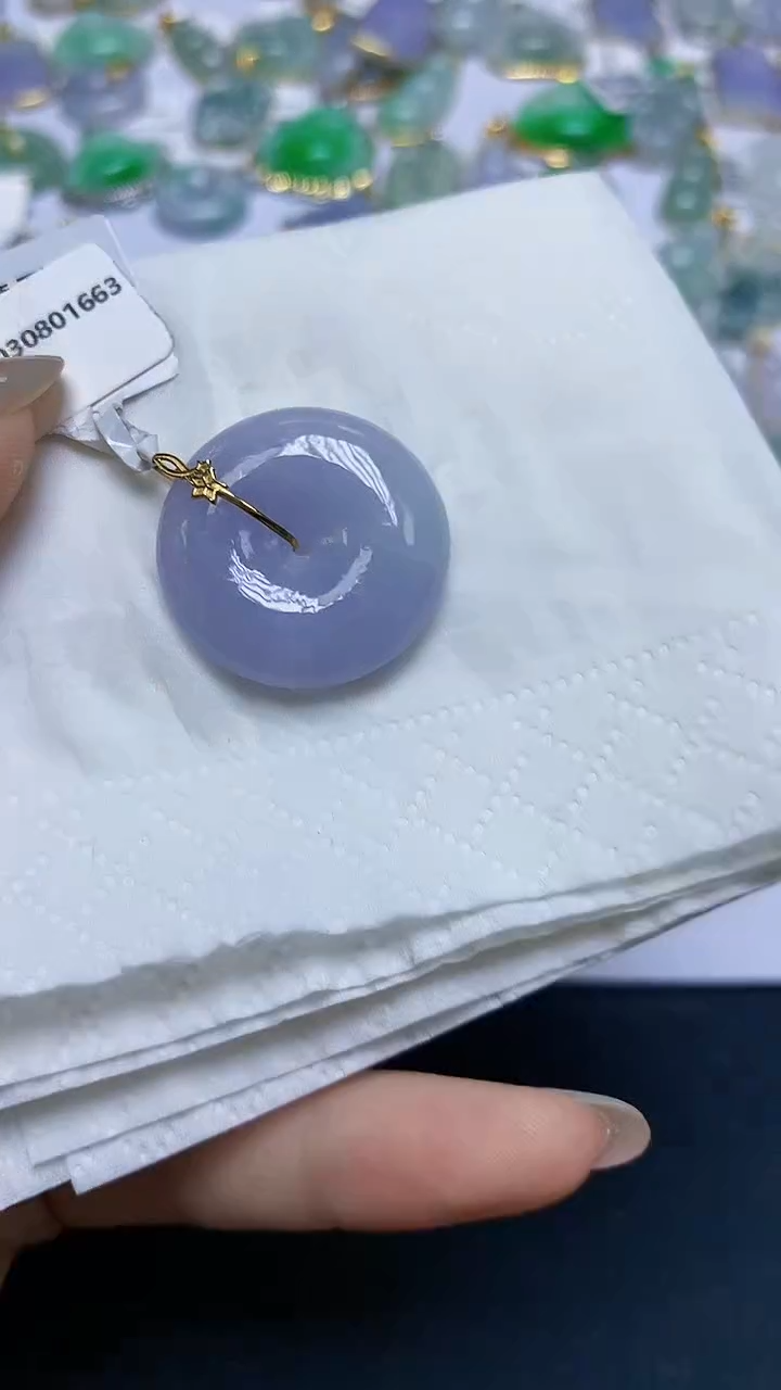 翡翠18K金镶嵌颈饰天然缅甸A货翡翠