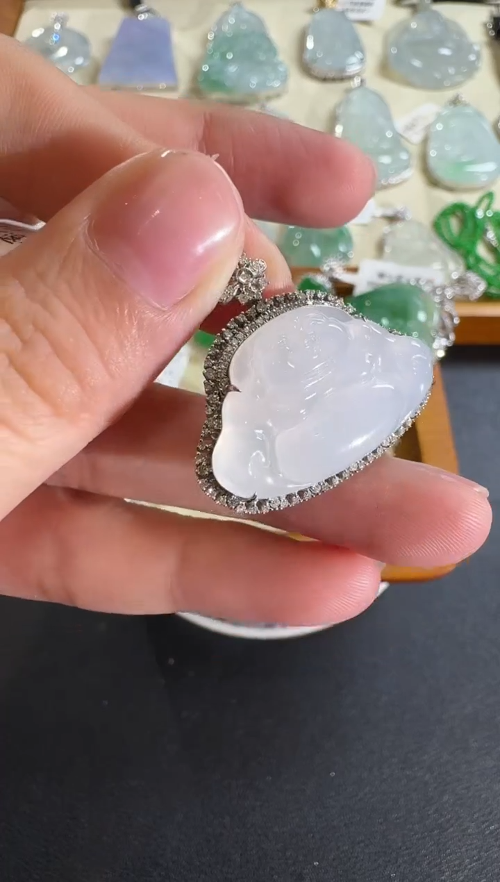 【闪购商品】翡翠吊坠(不含链)18K金镶嵌【源头工厂】钻石镶嵌