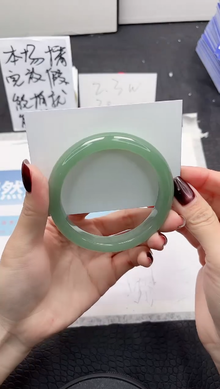 【闪购商品】石英质玉手镯未镶嵌L219-60.5