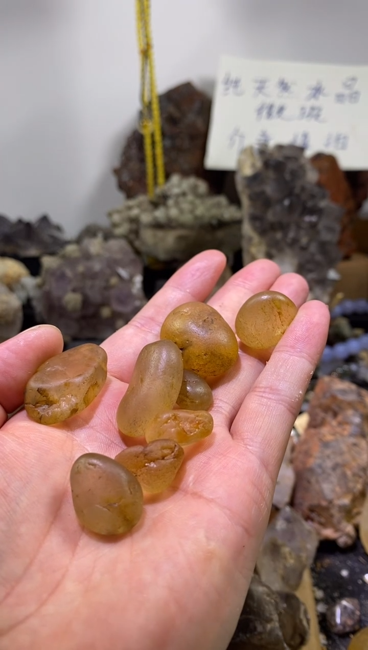 未镶嵌珠宝半成品水晶1号8颗马岛水冲料