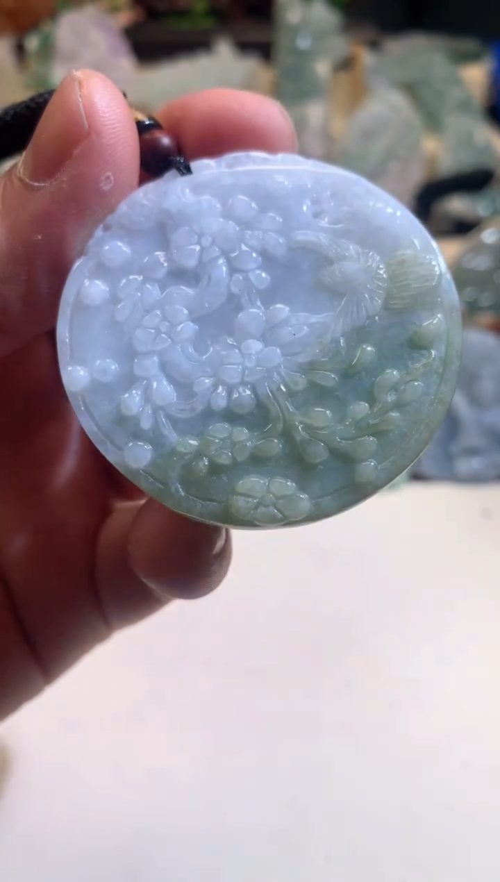 【闪购商品】翡翠颈饰未镶嵌01/25/07