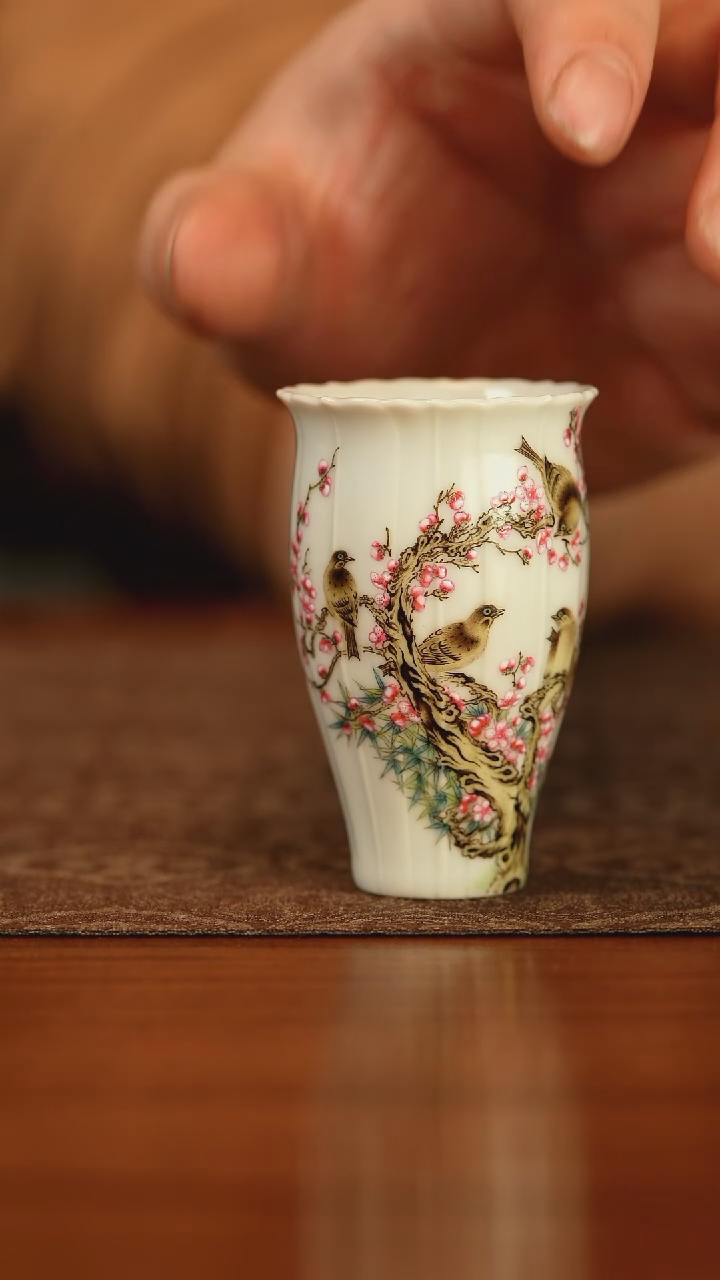 【闪购商品】旸府晴雪粉彩喜上眉梢品茗杯