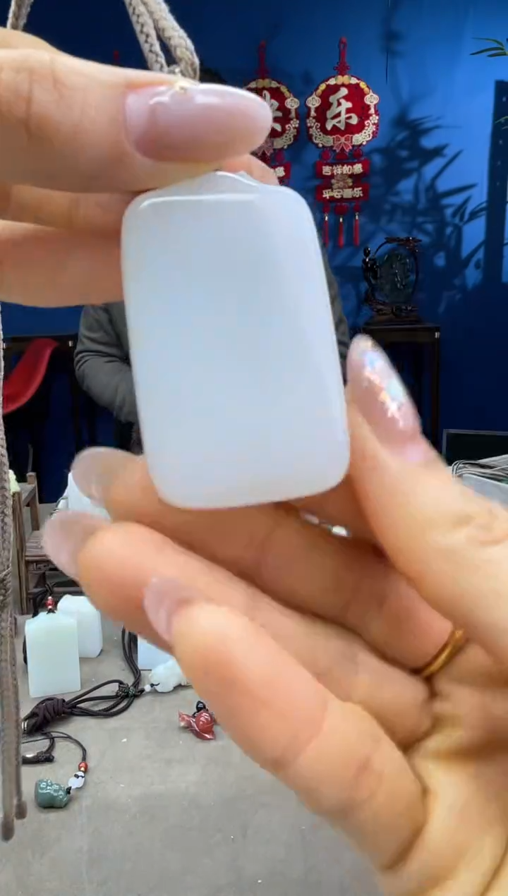 【闪购商品】和田玉未镶嵌颈饰1