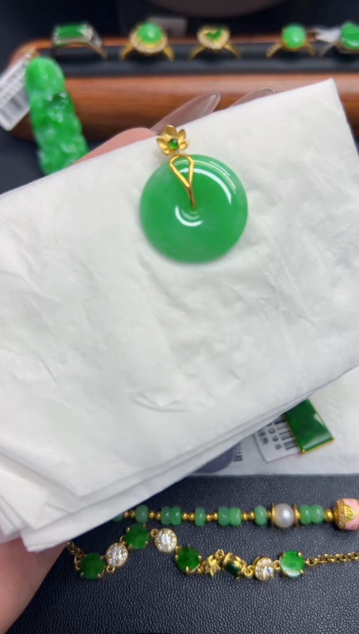 【闪购商品】翡翠颈饰18K金镶嵌Y缅料A货/支持复检/一件