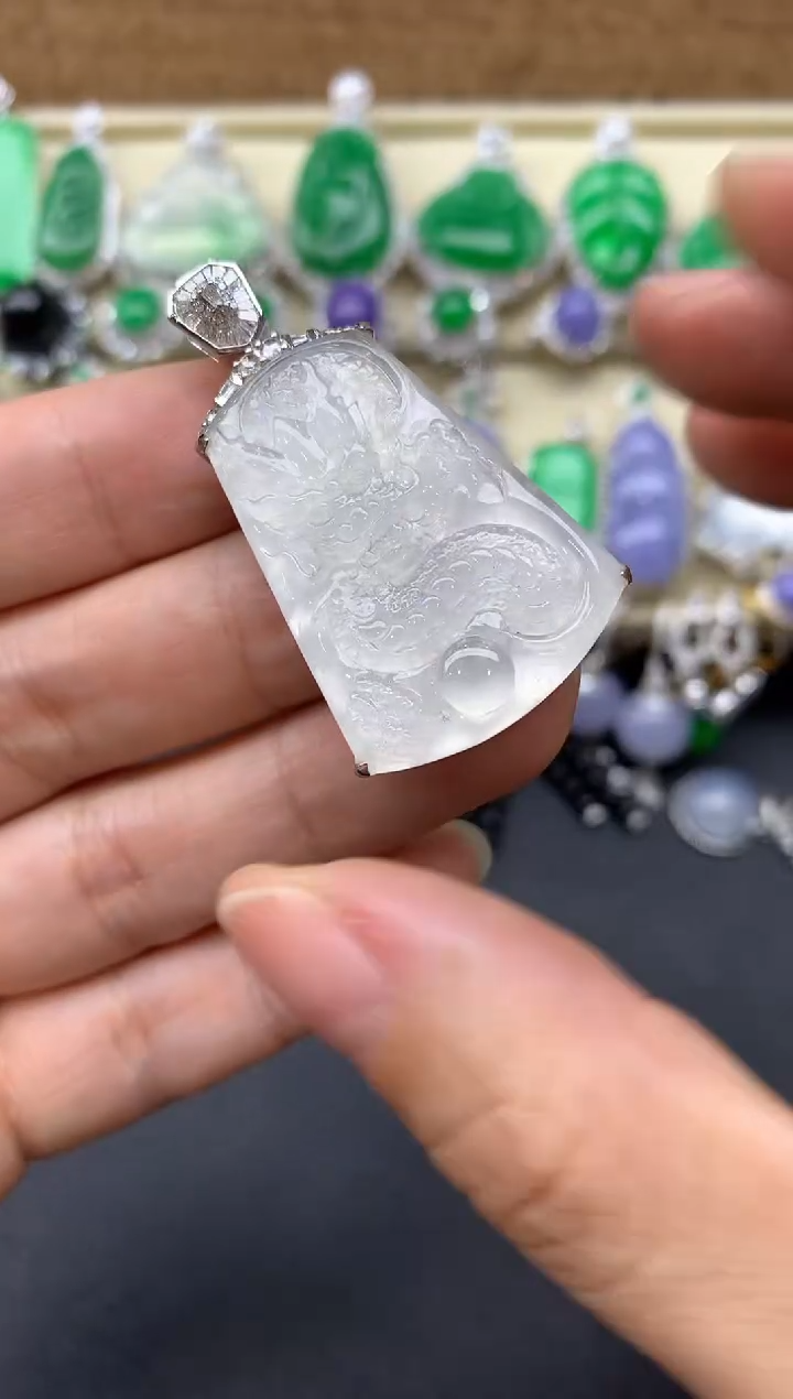 【闪购商品】翡翠颈饰18K金镶嵌587-中国好珍宝