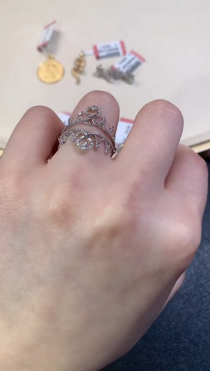 【闪购商品】钻石戒指18K金镶嵌R201|2380