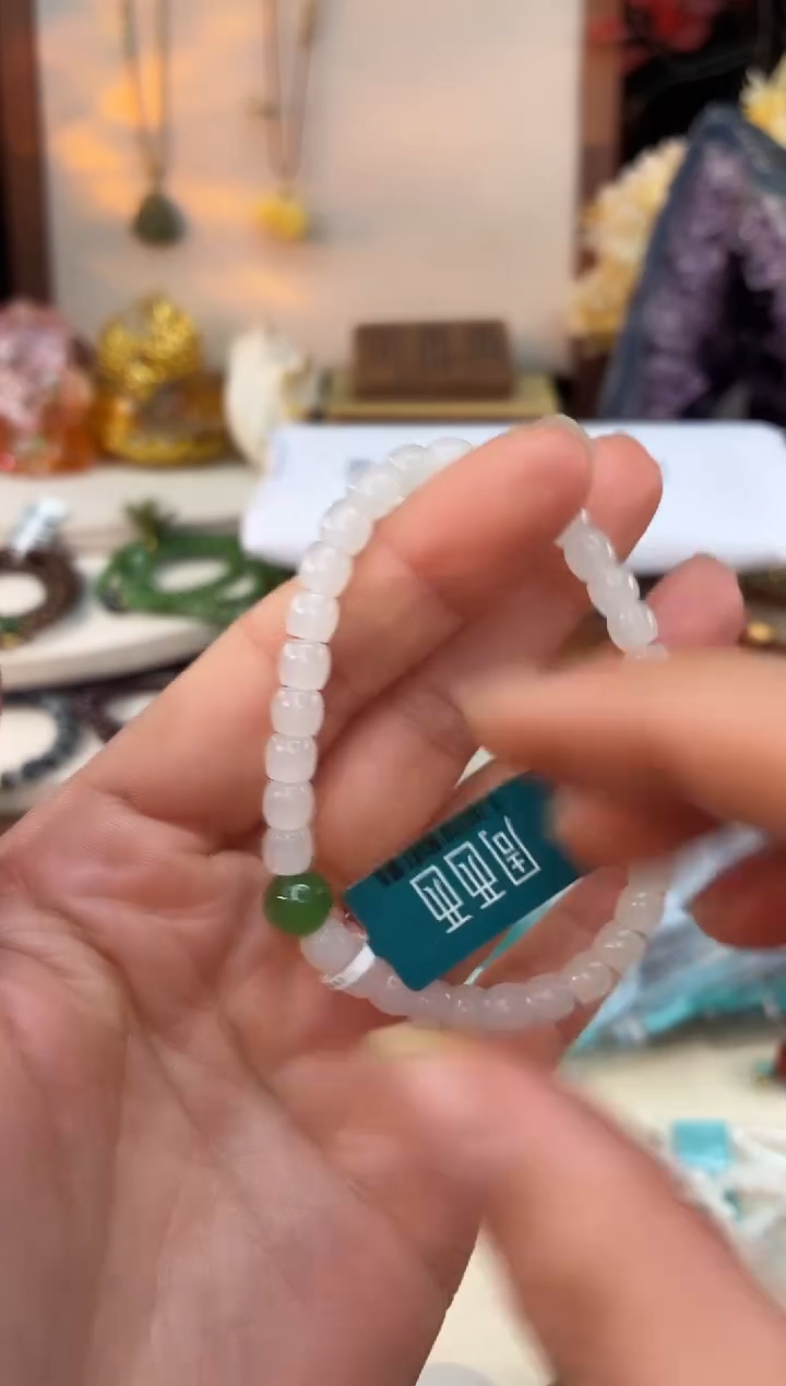 未镶嵌和田玉手饰@@F921D018336