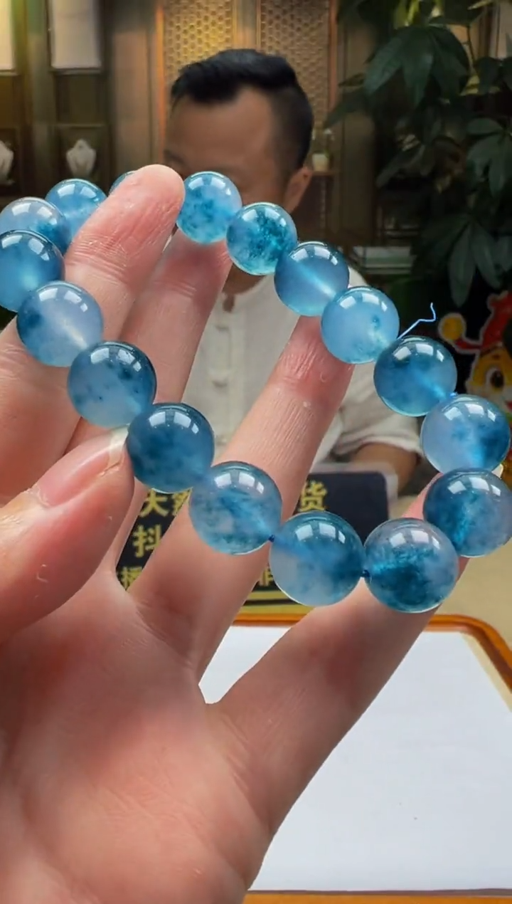 翡翠未镶嵌颈饰Y-2025-6-3-20