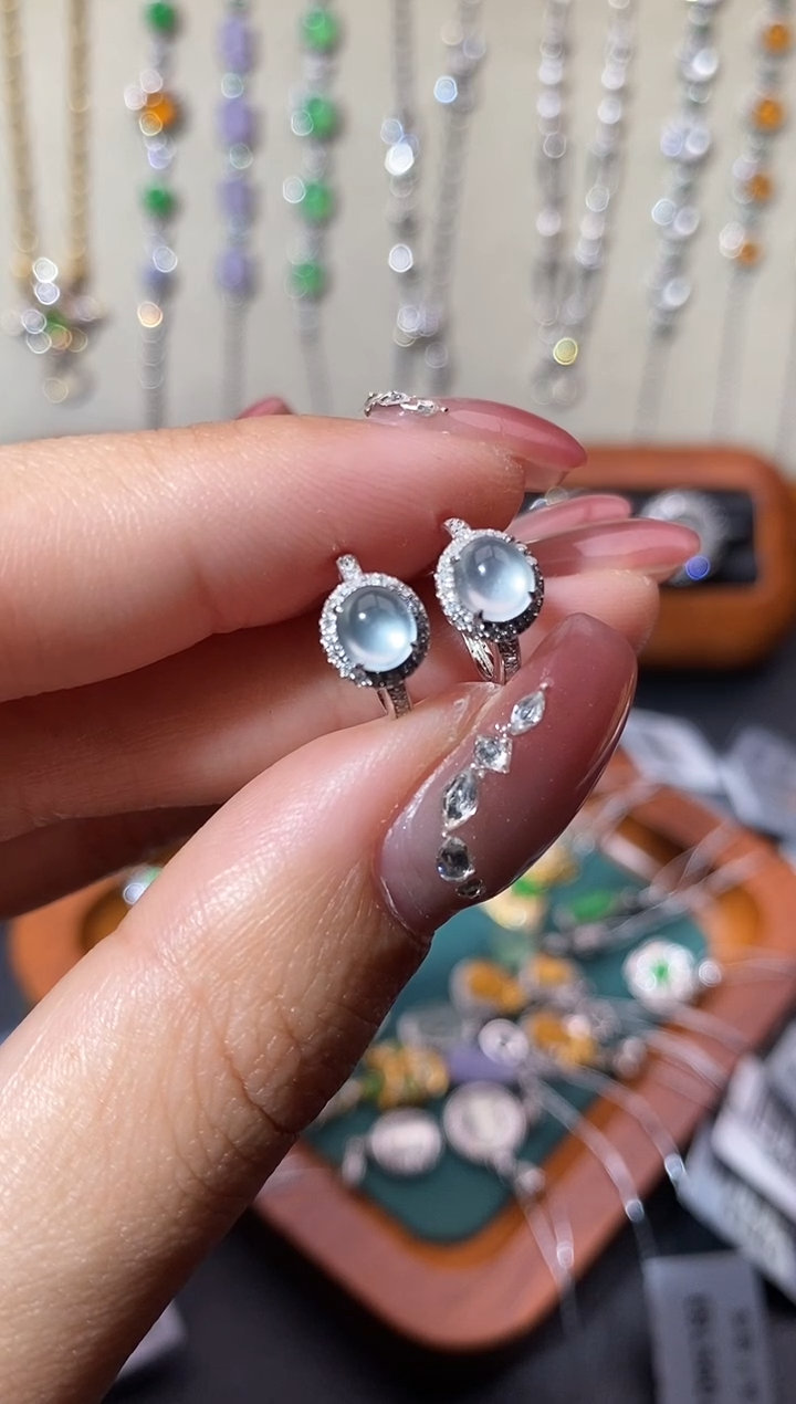 【闪购商品】翡翠耳饰18K金镶嵌耳饰