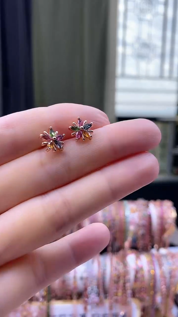 【闪购商品】碧玺耳钉银S925镶嵌354354354354354