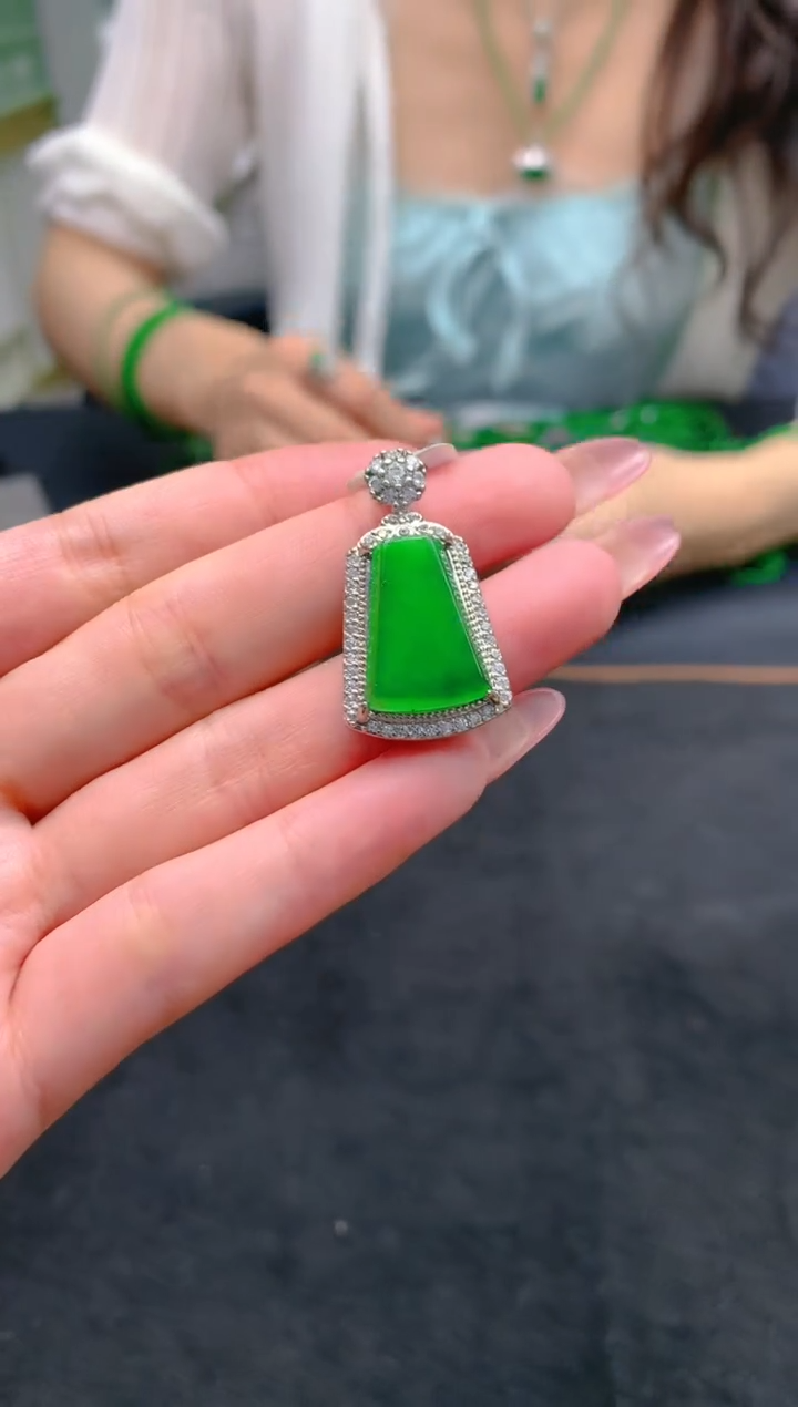 翡翠未镶嵌颈饰天然A翡翠