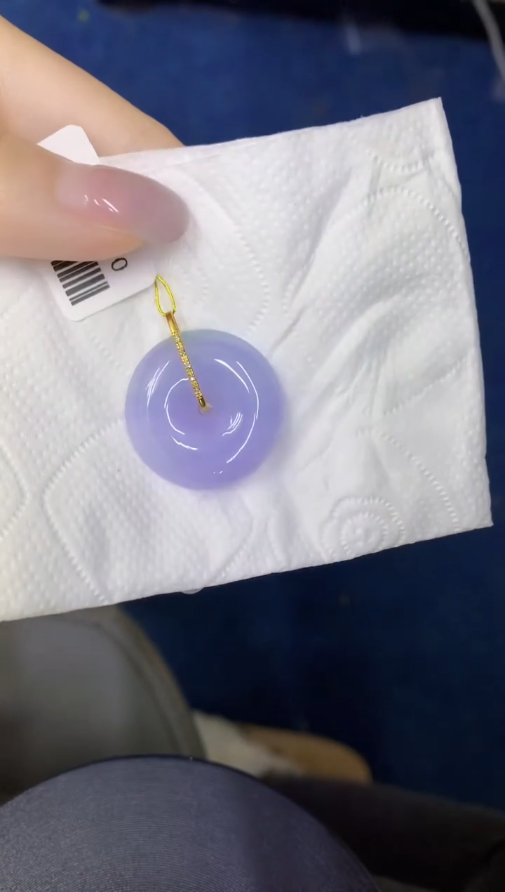 颈饰18K金镶嵌翡翠缅甸天然翡翠A货