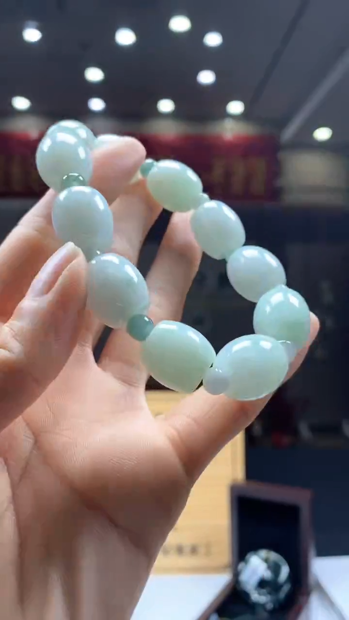 【闪购商品】翡翠手串未镶嵌********704