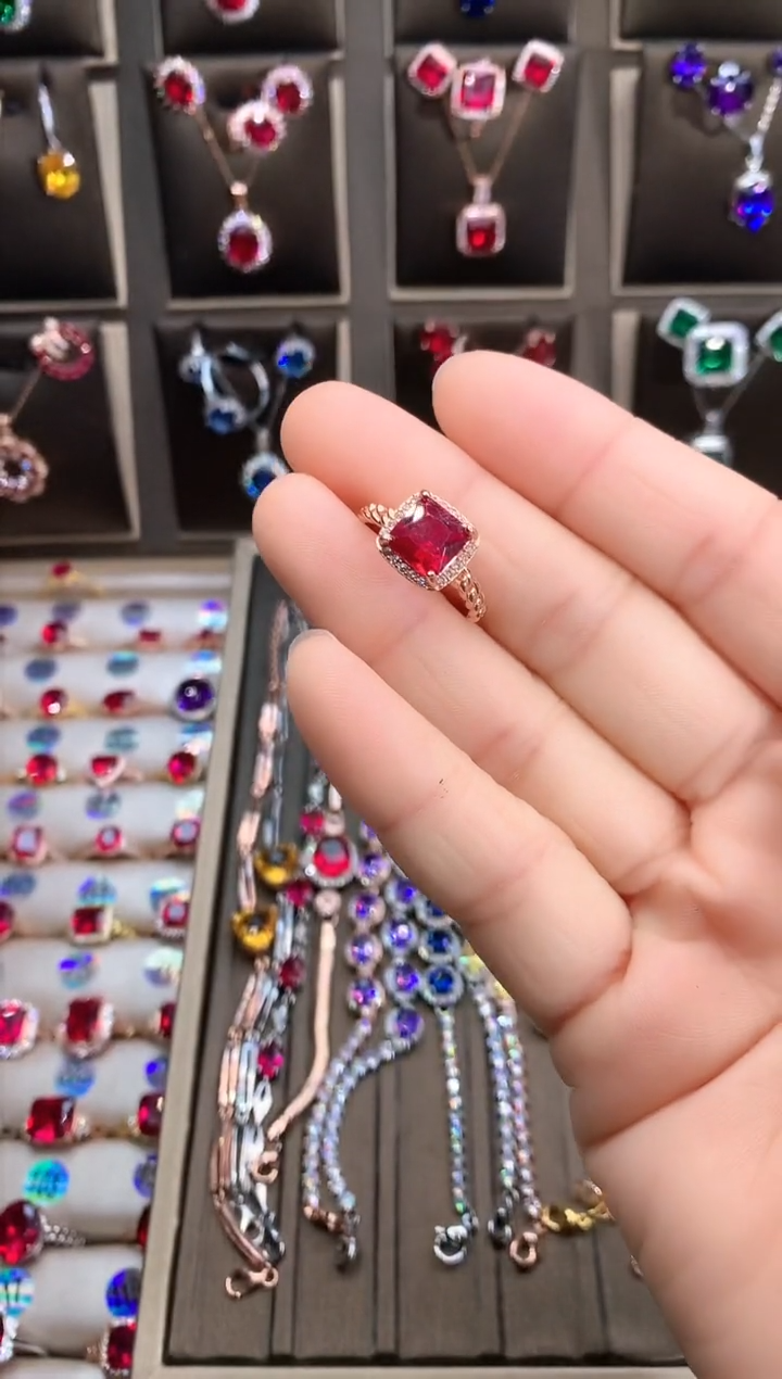 【闪购商品】红宝石戒指银S925镶嵌玫瑰金8