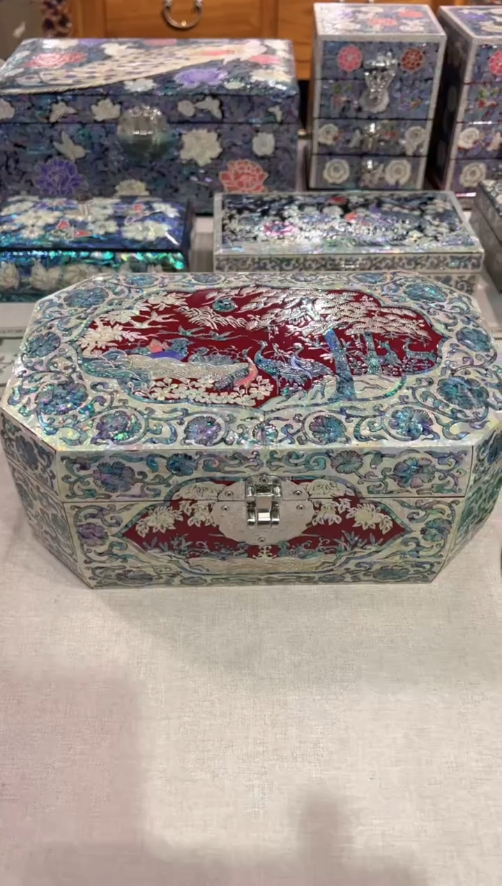 【闪购商品】八边绒布底·弘贝雅螺钿漆器文化馆