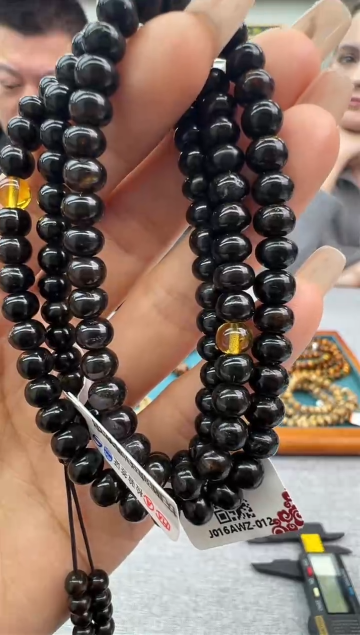 【闪购商品】琥珀颈饰未镶嵌591秒拍号