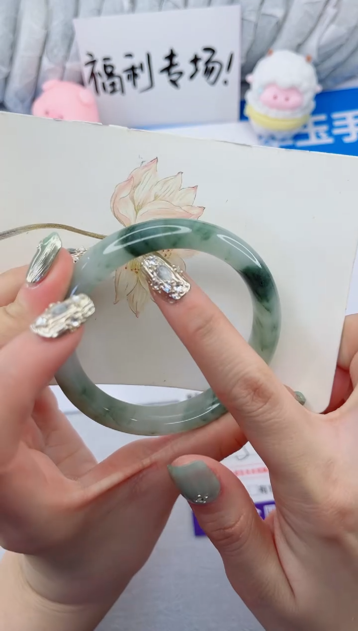 【闪购商品】石英质玉手镯合金142-56.9福利