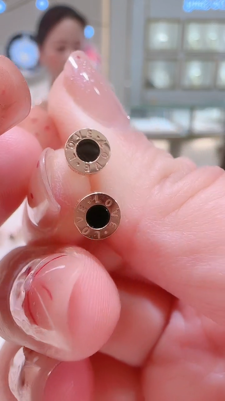 【闪购商品】玛瑙/玉髓耳饰18K金镶嵌18K金耳饰