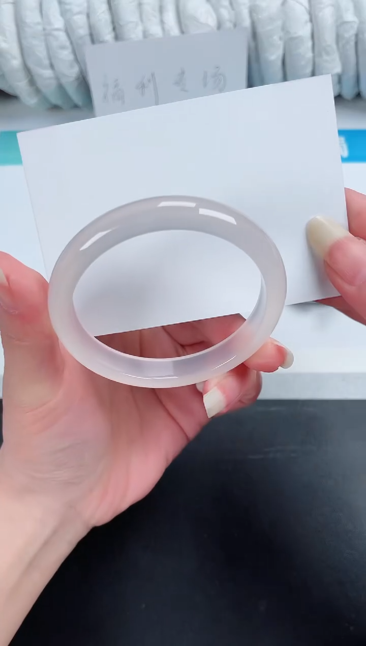 【闪购商品】石英质玉手镯未镶嵌28-55.2