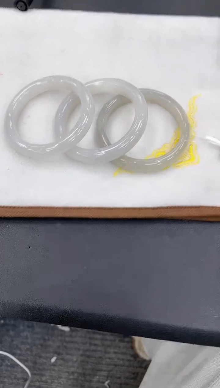 【闪购商品】和田玉手镯未镶嵌多样性拍一发一