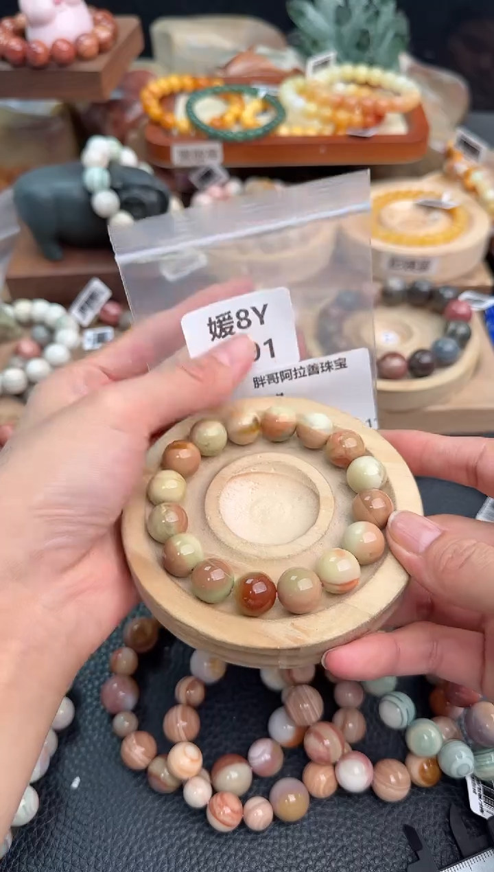 石英质玉手链未镶嵌小*柑8Y5191