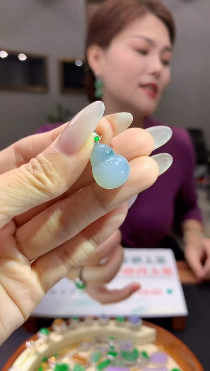 吊坠(不含链)18K金镶嵌翡翠6葫芦吊坠