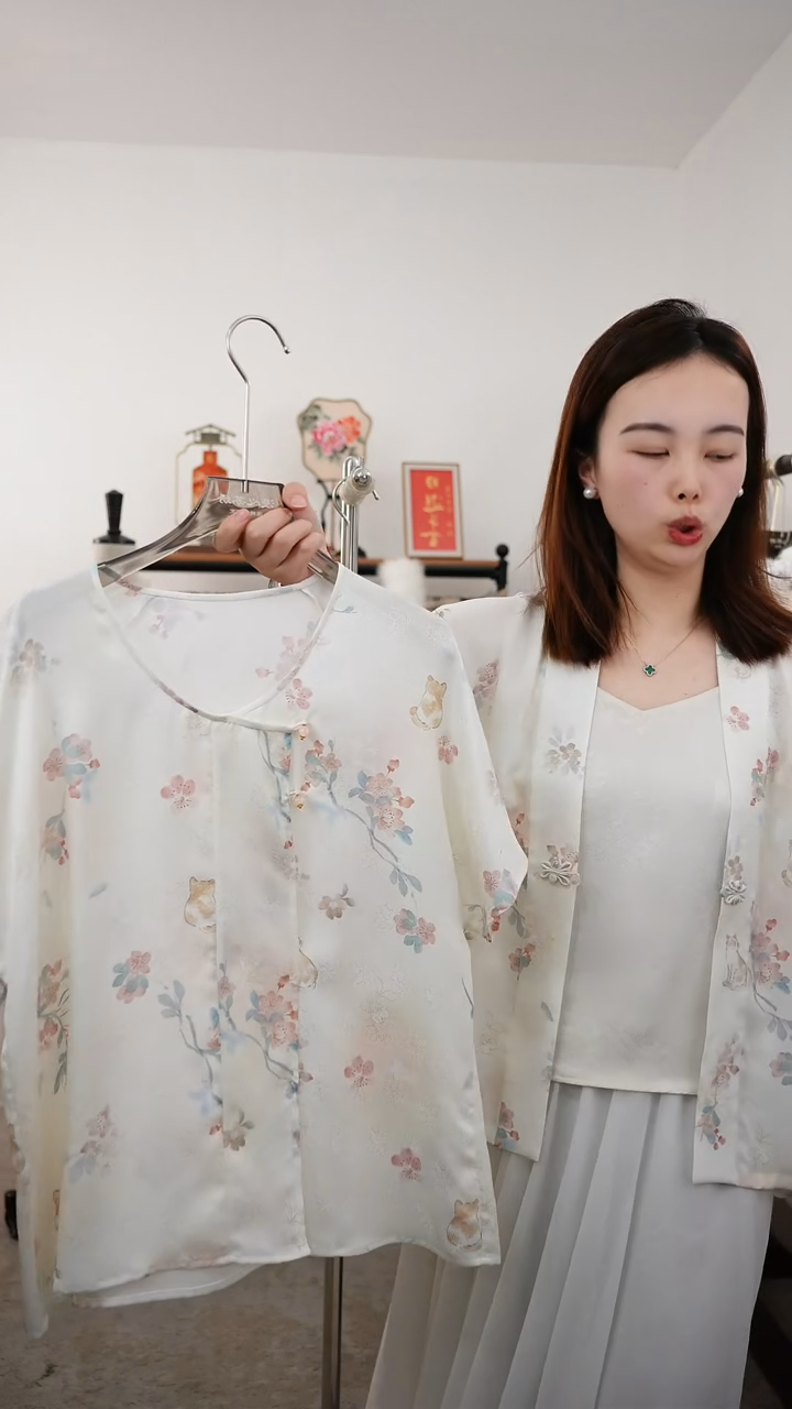 织绣不退换孤品   桑蚕丝罗衣  110/60