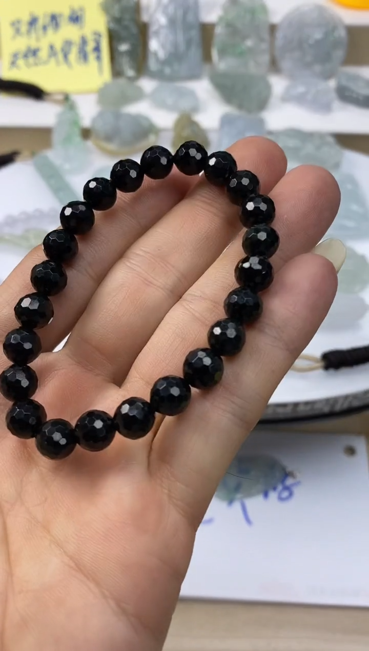 颈饰未镶嵌翡翠梅***梅37天然缅甸翡翠A货