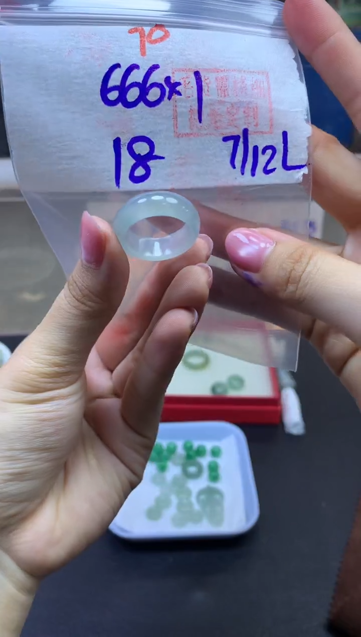 未镶嵌定制翡翠戒圈#666元-毛货需精细抛光