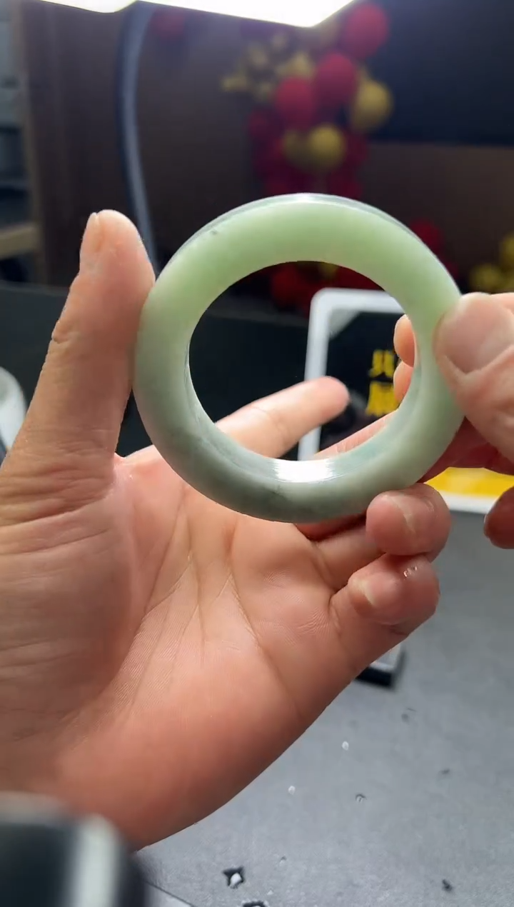 【闪购商品】定制翡翠手镯未镶嵌不退换