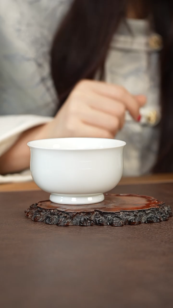 景德镇白胎炉式杯