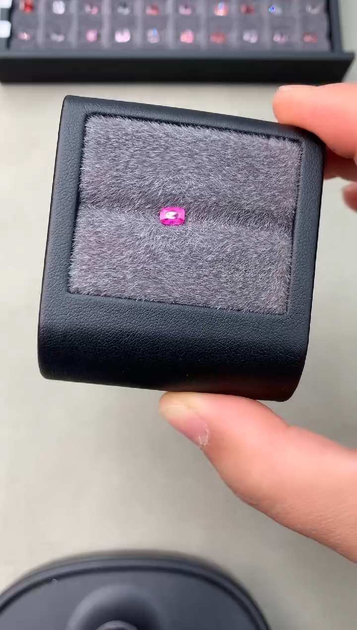 【闪购商品】定制蓝宝石裸石未镶嵌0.48ct 缅甸无烧彩色蓝宝石