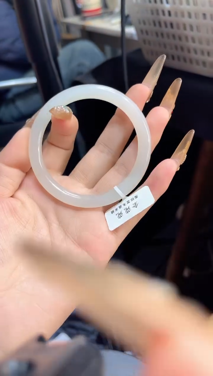 未镶嵌手镯和田玉多样性发其一备注圈口