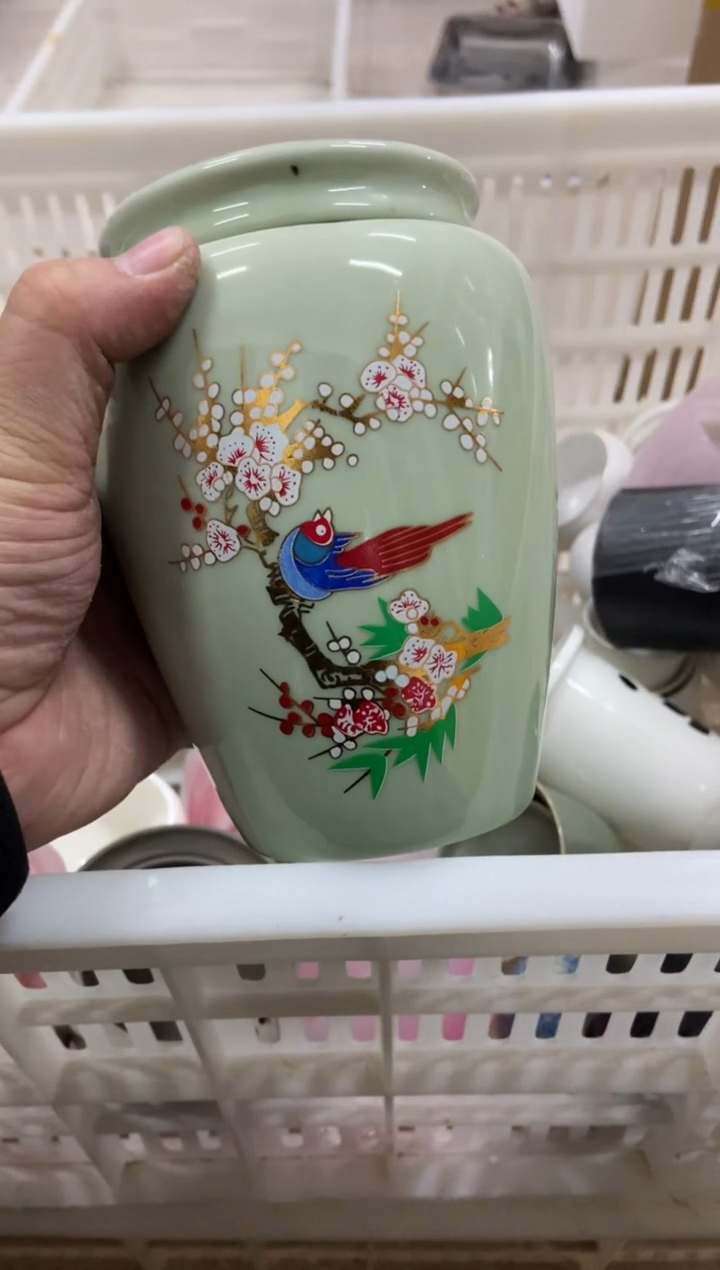 杯无运费险有瑕疵的摄影的产品有使用过的痕迹有点脏介意勿拍