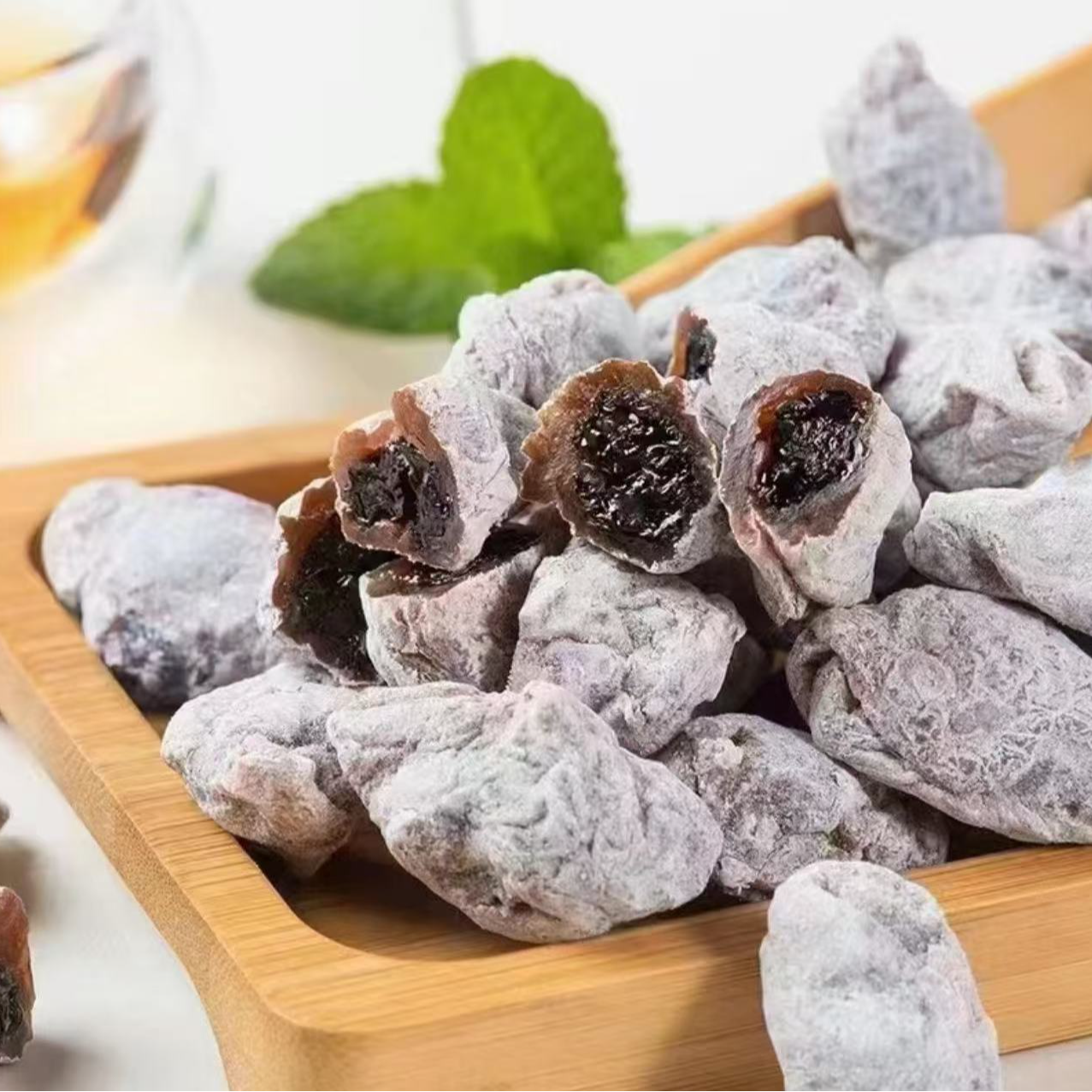 陈皮葡萄梅子爆浆梅子夹心葡萄蜜饯休闲小零食300g1罐