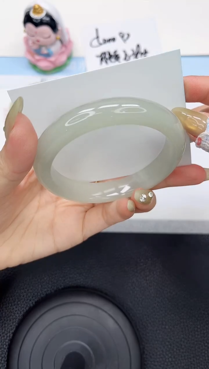 石英质玉手镯未镶嵌58-62.5