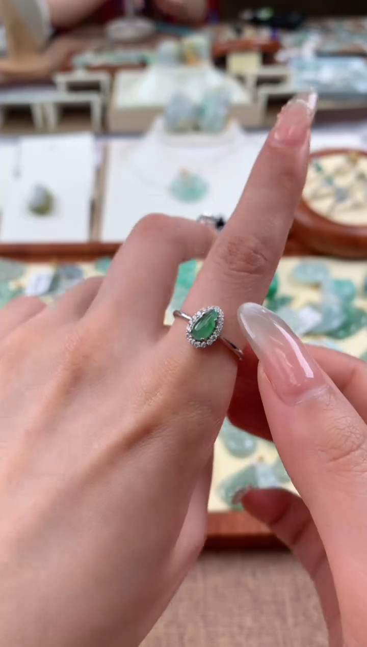 【闪购商品】翡翠戒指银S925镶嵌天然A货翡翠挂件
