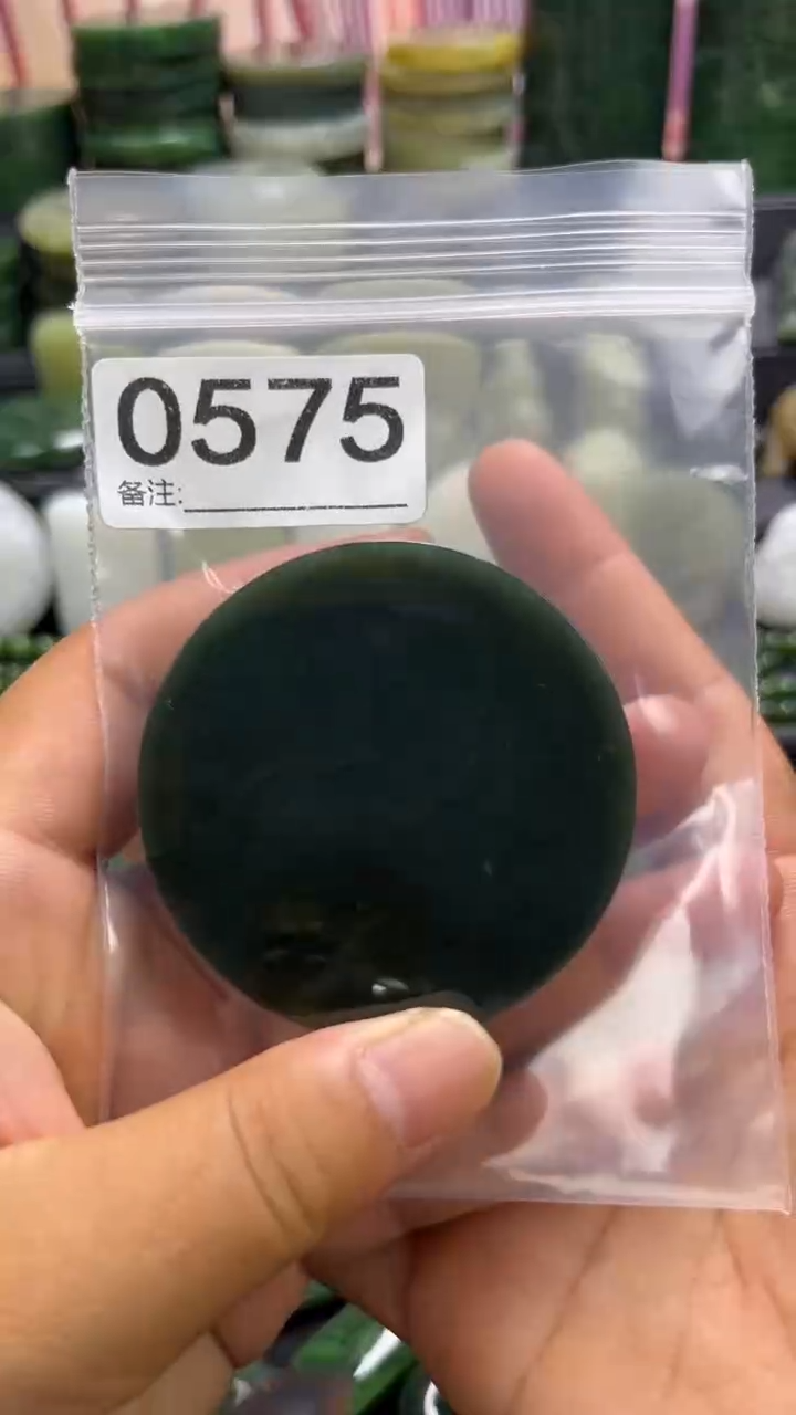 和田玉未镶嵌珠宝半成品镯芯