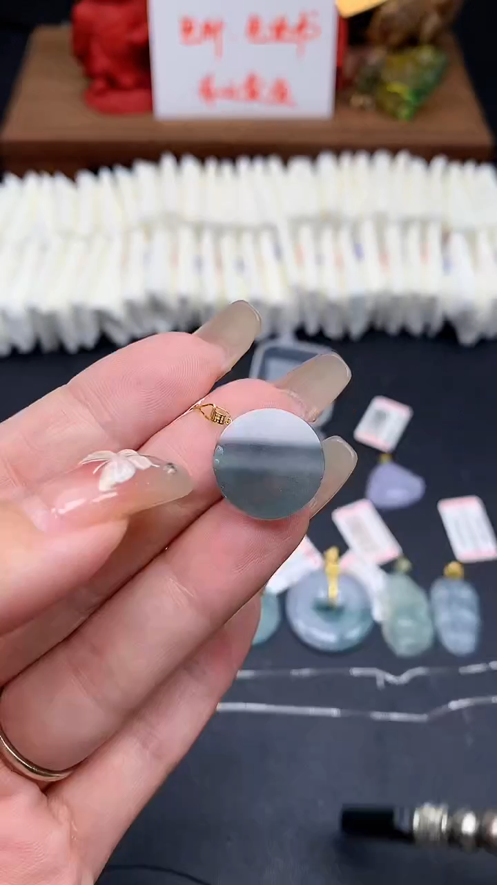 【闪购商品】翡翠吊坠(不含链)18K金镶嵌MS155114