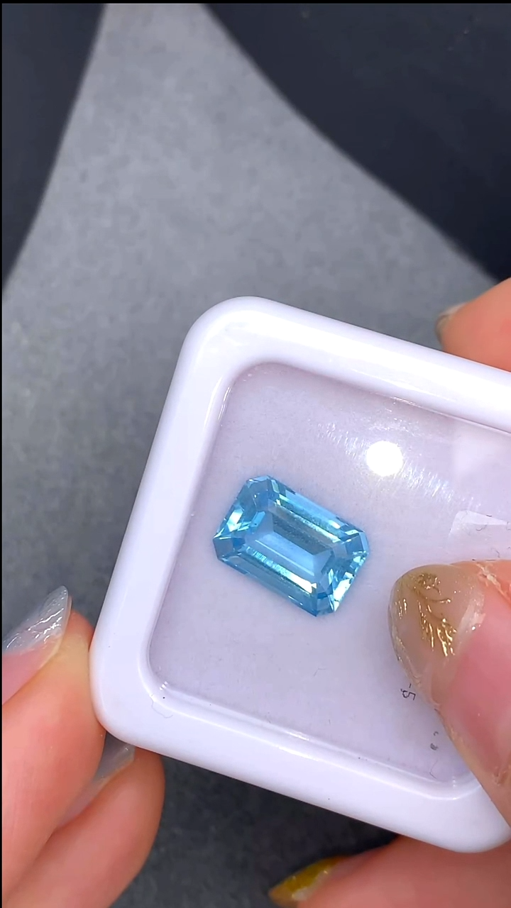 【闪购商品】海蓝宝石裸石未镶嵌4.63克拉