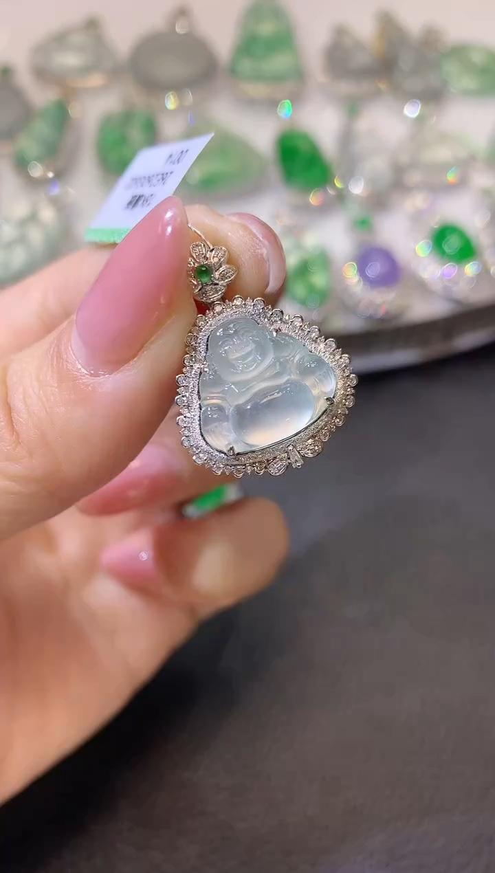 【闪购商品】翡翠吊坠(不含链)18K金镶嵌D5