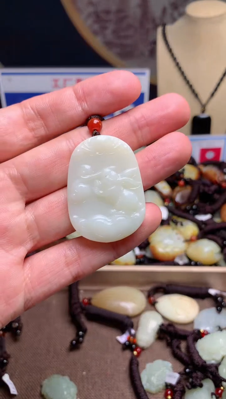 【闪购商品】和田玉颈饰未镶嵌1