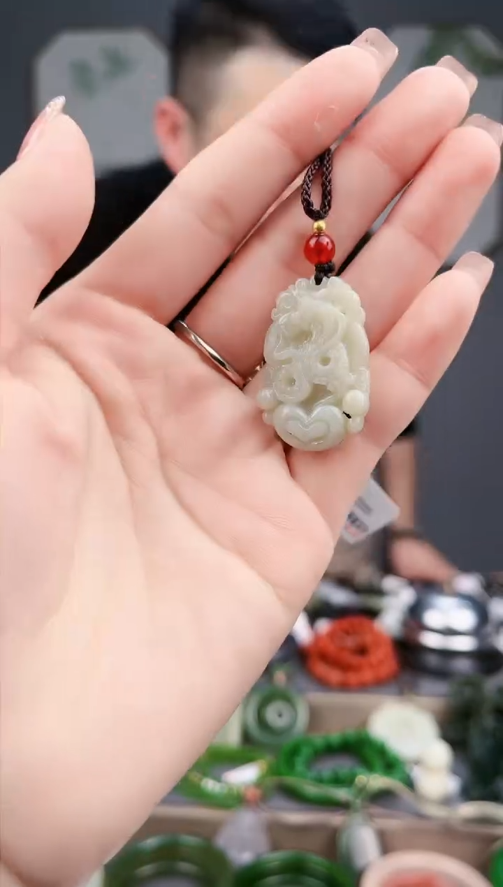 【闪购商品】和田玉颈饰未镶嵌多样性发货拍一单发一个