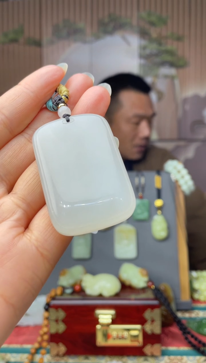 未镶嵌和田玉挂件拍一发一