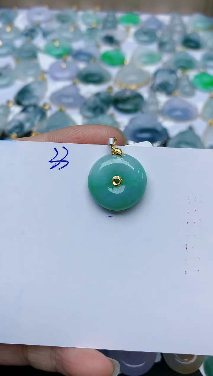 【闪购商品】翡翠颈饰18K金镶嵌天然翡翠A货    33