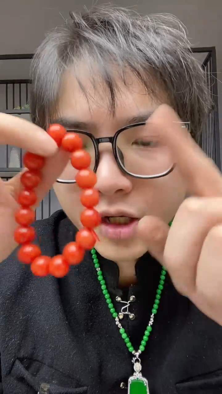 【闪购商品】翡翠颈饰合金手串红