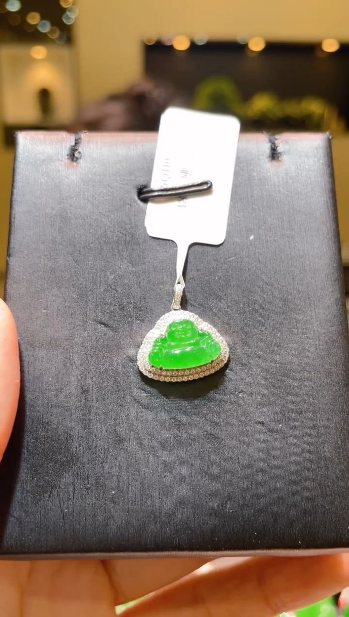 【闪购商品】翡翠吊坠(赠链)18K金镶嵌A50