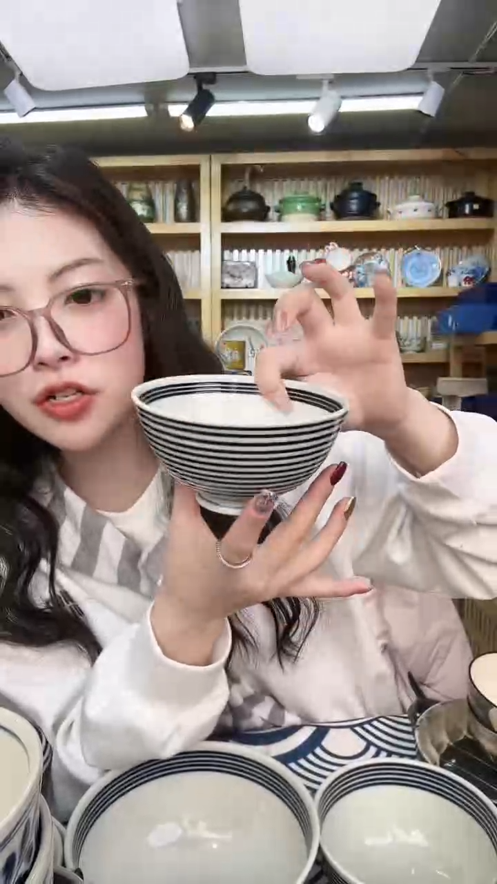 【闪购商品】盘蓝驹12.5cm碗进口一个