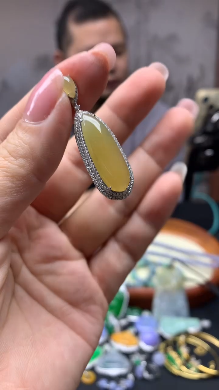 【闪购商品】翡翠颈饰18K金镶嵌10-天然翡翠