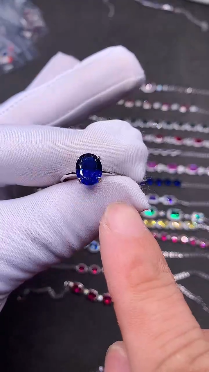 【闪购商品】蓝宝石戒指银S925镶嵌........